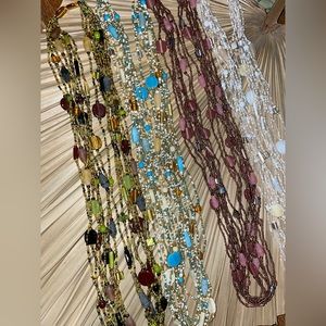 Beautiful glass beaded multi-strand necklace Necklace variety some sandblasted